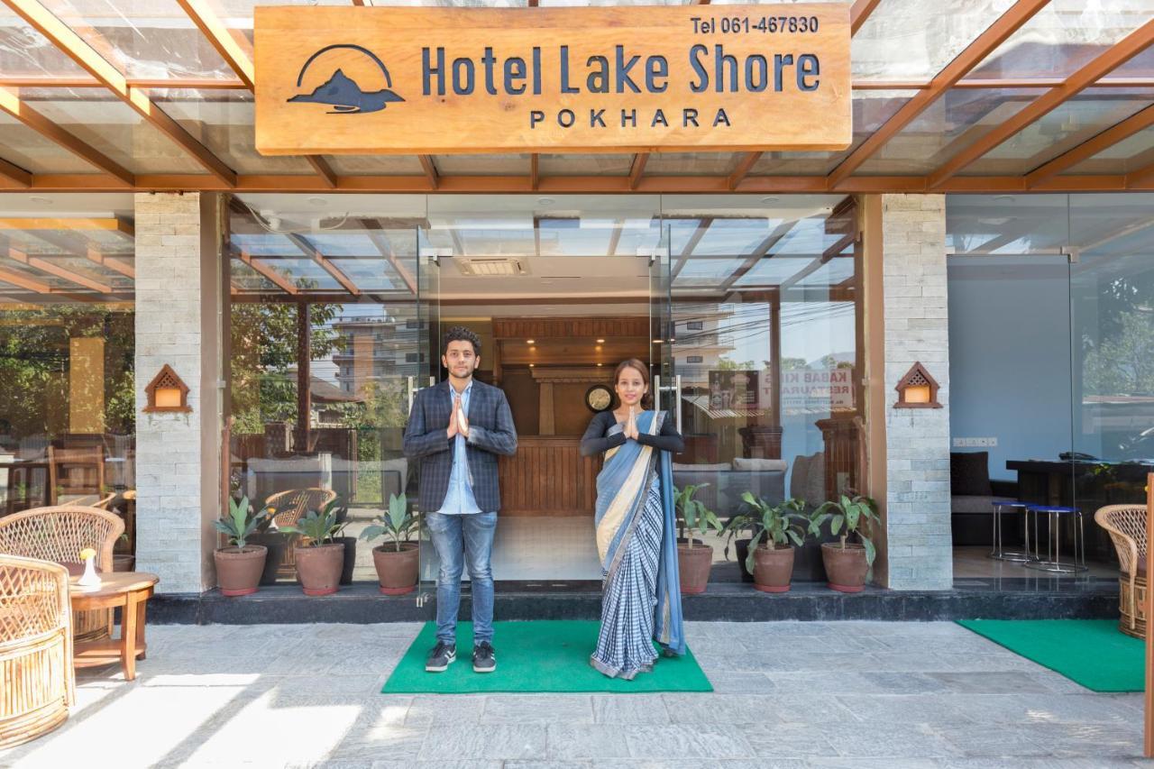 Hotel Lake Shore Pokhara Bagian luar foto